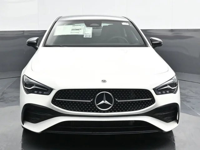 Nuevos MERCEDES-BENZ CLA à Estados chez autogozo