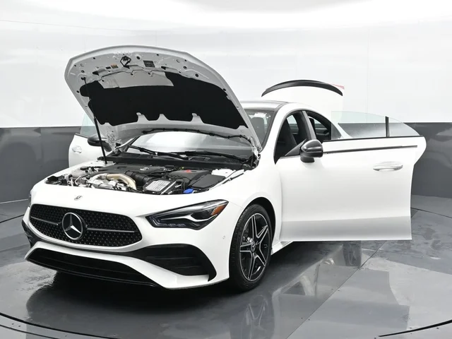 Nuevos MERCEDES-BENZ CLA à Estados chez autogozo