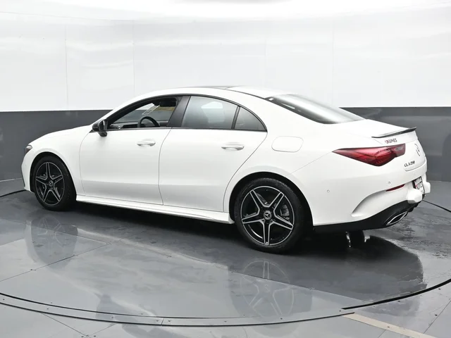 Nuevos MERCEDES-BENZ CLA à Estados chez autogozo