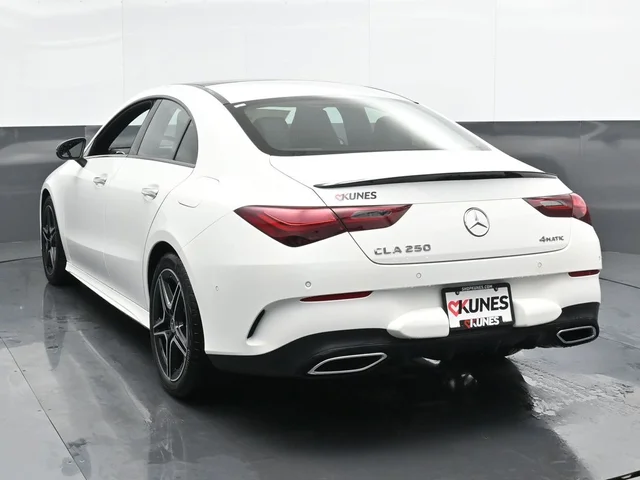 Nuevos MERCEDES-BENZ CLA à Estados chez autogozo