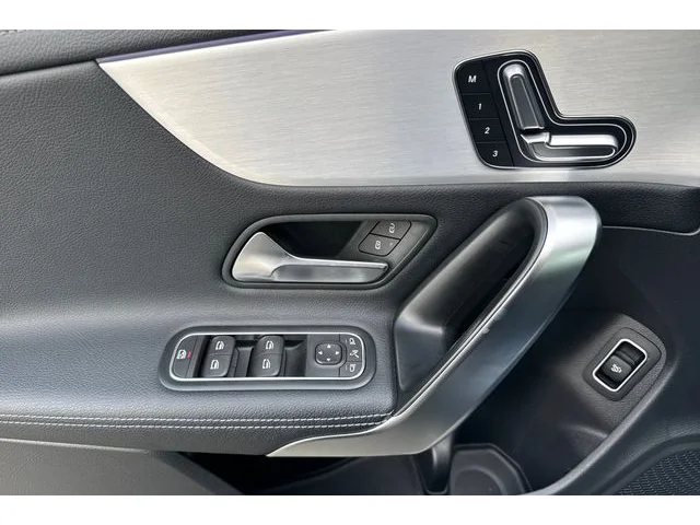 SEMINUEVOS MERCEDES-BENZ CLA at ELK GROVE in Elk Grove Buick GMC