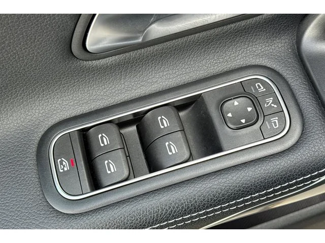 SEMINUEVOS MERCEDES-BENZ CLA at ELK GROVE in Elk Grove Buick GMC