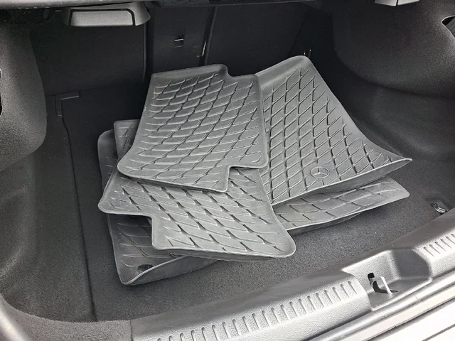 SEMINUEVOS MERCEDES-BENZ CLA a Estados en autogozo