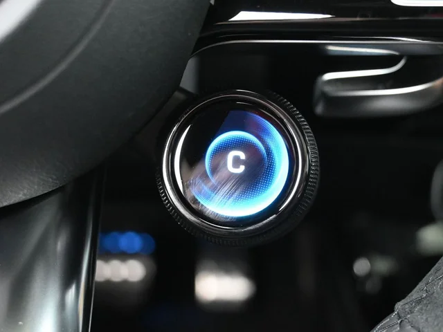 Nuevos MERCEDES-BENZ CLA à Estados chez autogozo
