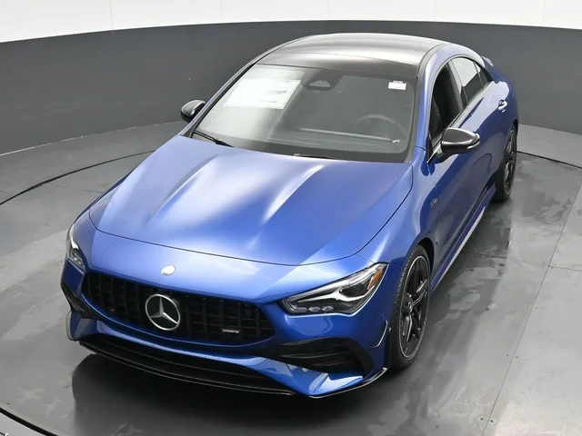 Nuevos MERCEDES-BENZ CLA à Estados chez autogozo