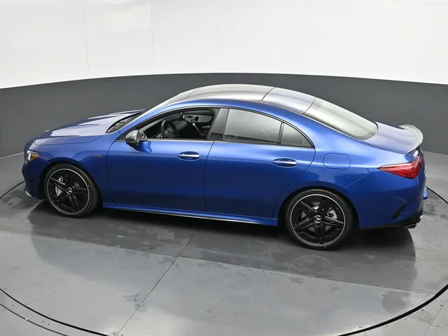 Nuevos MERCEDES-BENZ CLA à Estados chez autogozo
