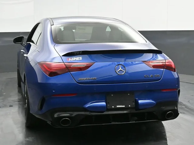 Nuevos MERCEDES-BENZ CLA à Estados chez autogozo