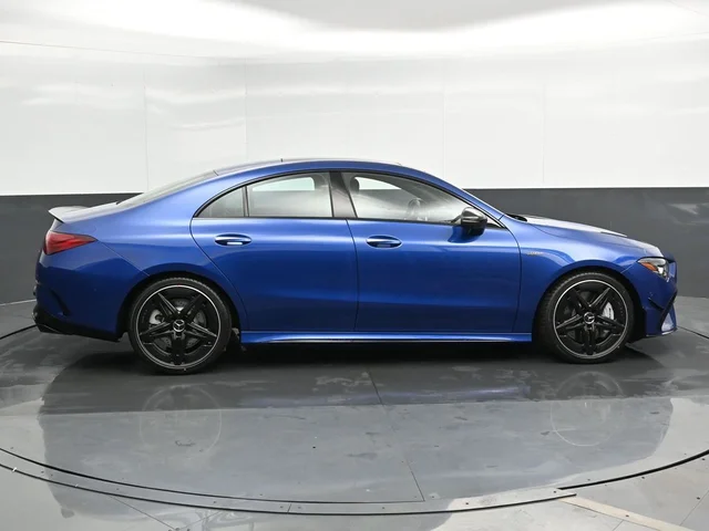 Nuevos MERCEDES-BENZ CLA à Estados chez autogozo