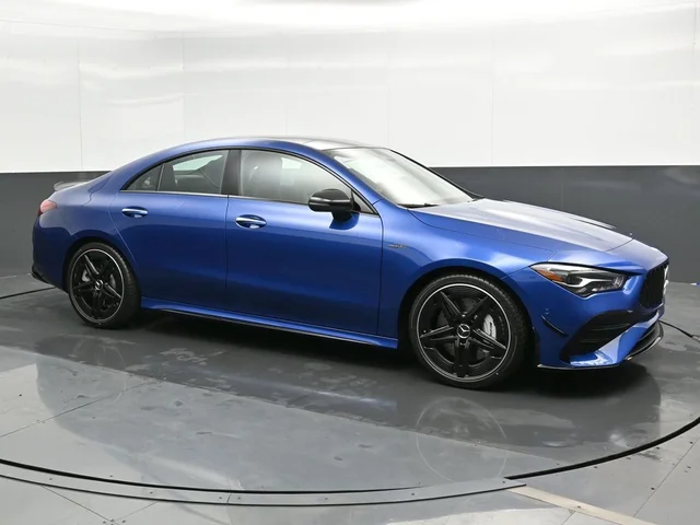 Nuevos MERCEDES-BENZ CLA à Estados chez autogozo