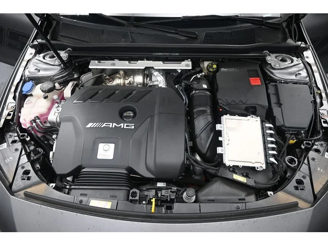 Nuevos MERCEDES-BENZ CLA à Estados chez autogozo