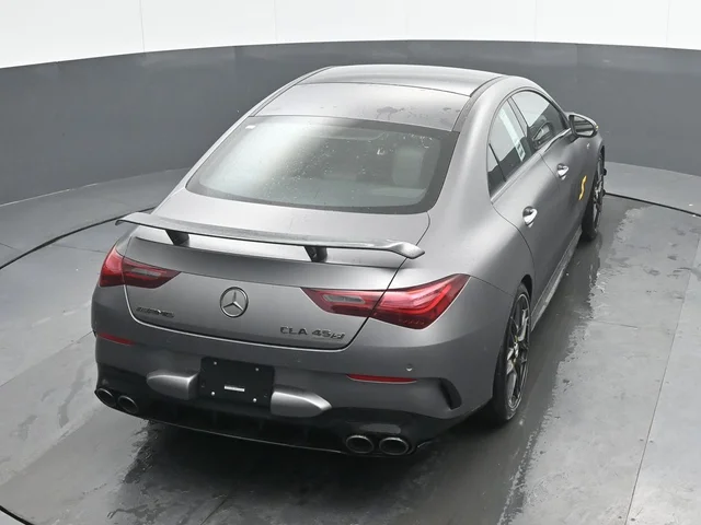 Nuevos MERCEDES-BENZ CLA à Estados chez autogozo