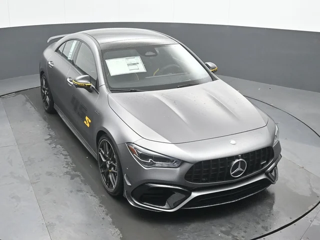 Nuevos MERCEDES-BENZ CLA à Estados chez autogozo