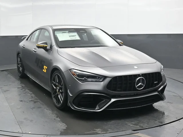 Nuevos MERCEDES-BENZ CLA à Estados chez autogozo