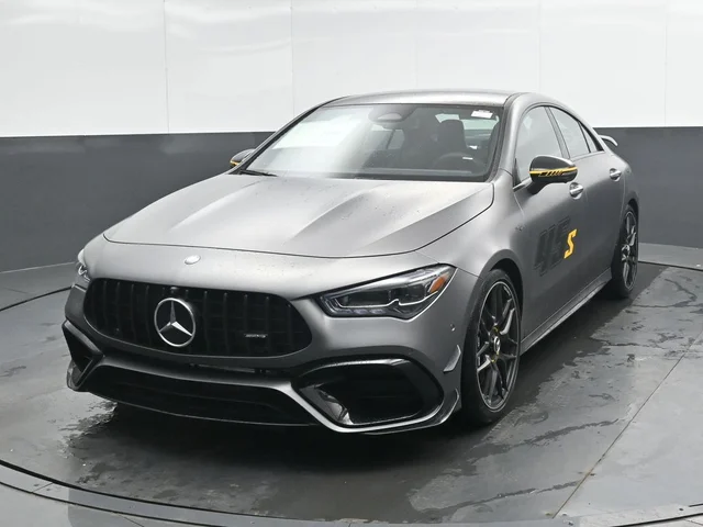 Nuevos MERCEDES-BENZ CLA à Estados chez autogozo