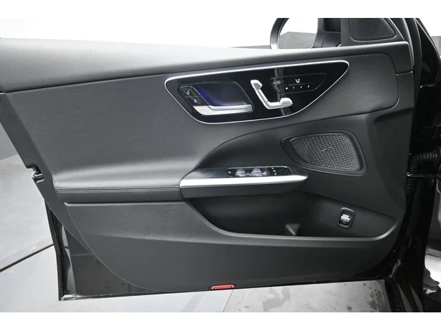 Nuevos MERCEDES-BENZ C-CLASS à Estados chez autogozo