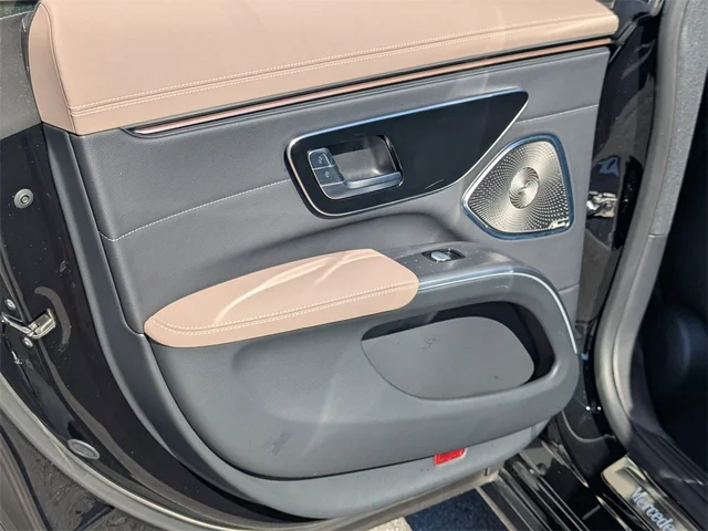 SEMINUEVOS MERCEDES-BENZ EQS at Kennesaw, in Town Center Nissan