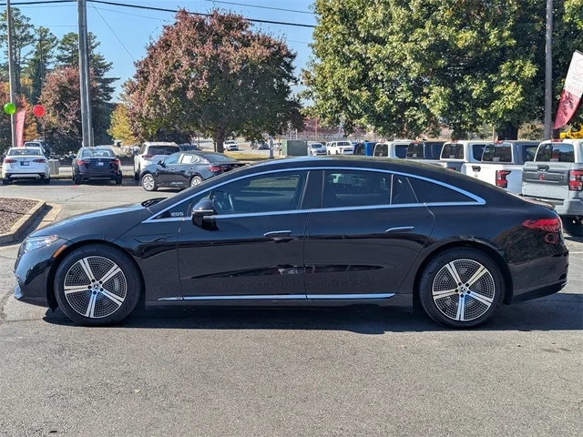 SEMINUEVOS MERCEDES-BENZ EQS at Kennesaw, in Town Center Nissan