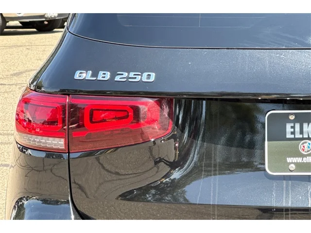SEMINUEVOS MERCEDES-BENZ GLB at ELK GROVE in Elk Grove Buick GMC