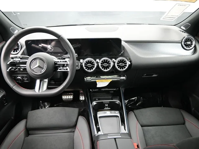 Nuevos MERCEDES-BENZ GLA à Estados chez autogozo