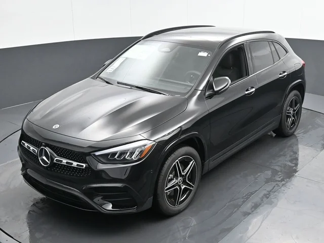 Nuevos MERCEDES-BENZ GLA à Estados chez autogozo