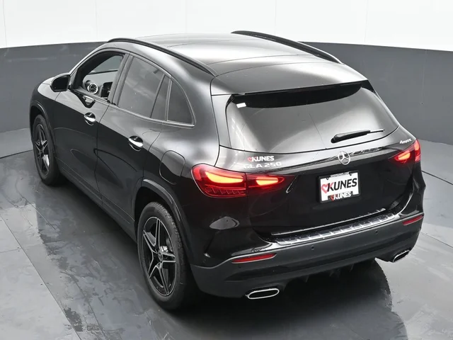 Nuevos MERCEDES-BENZ GLA à Estados chez autogozo