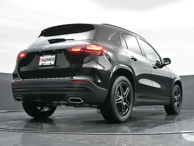 Nuevos MERCEDES-BENZ GLA à Estados chez autogozo