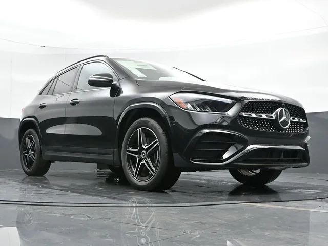 Nuevos MERCEDES-BENZ GLA à Estados chez autogozo