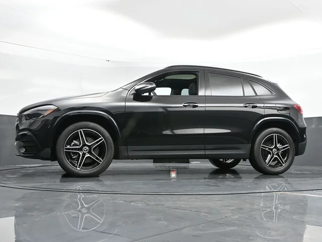 Nuevos MERCEDES-BENZ GLA à Estados chez autogozo