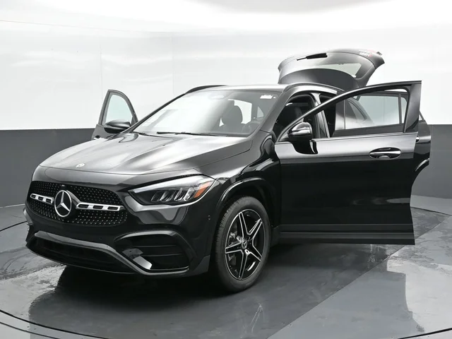 Nuevos MERCEDES-BENZ GLA à Estados chez autogozo