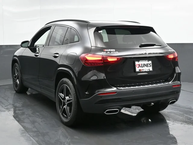 Nuevos MERCEDES-BENZ GLA à Estados chez autogozo