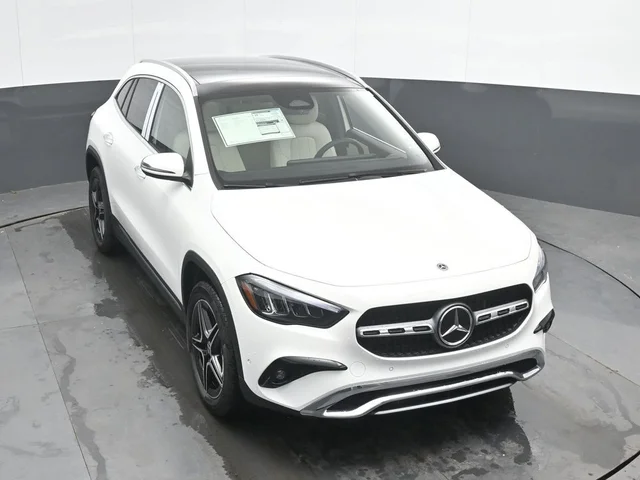Nuevos MERCEDES-BENZ GLA à Estados chez autogozo