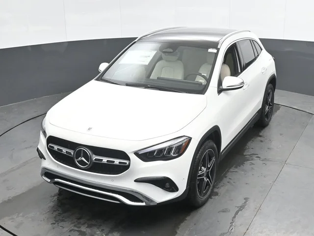 Nuevos MERCEDES-BENZ GLA à Estados chez autogozo