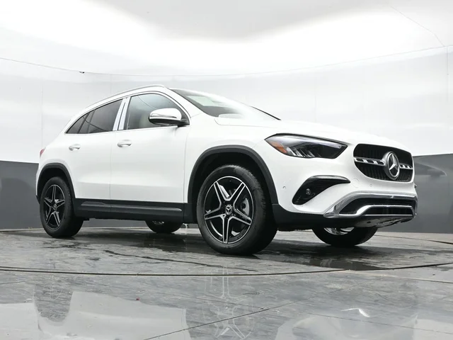 Nuevos MERCEDES-BENZ GLA à Estados chez autogozo