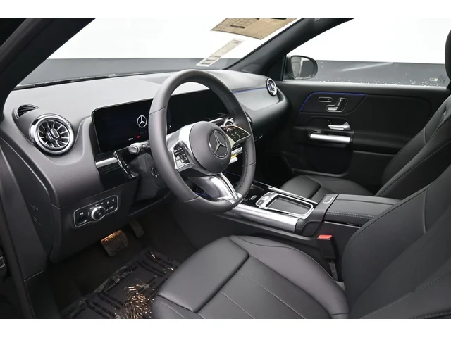 Nuevos MERCEDES-BENZ GLA à Estados chez autogozo