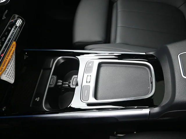 Nuevos MERCEDES-BENZ EQB à Estados chez autogozo