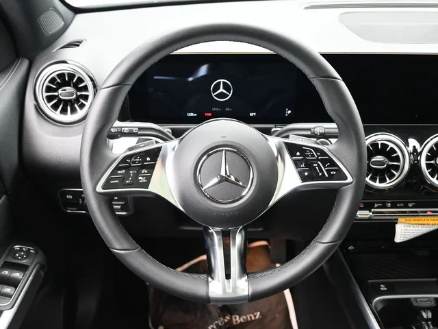 Nuevos MERCEDES-BENZ EQB à Estados chez autogozo