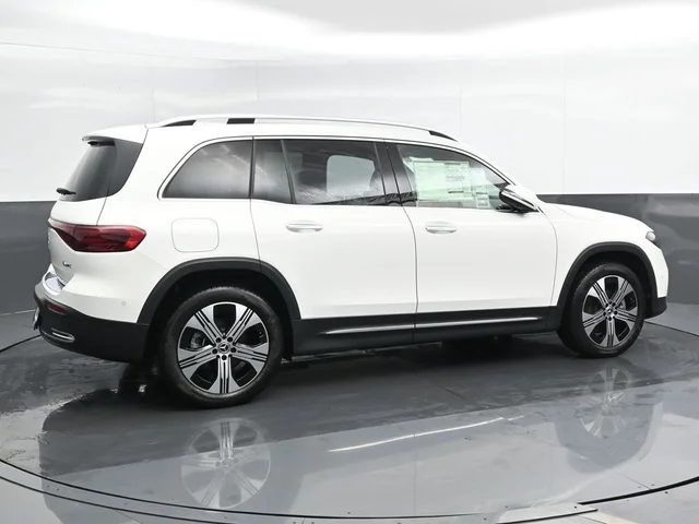 Nuevos MERCEDES-BENZ EQB à Estados chez autogozo