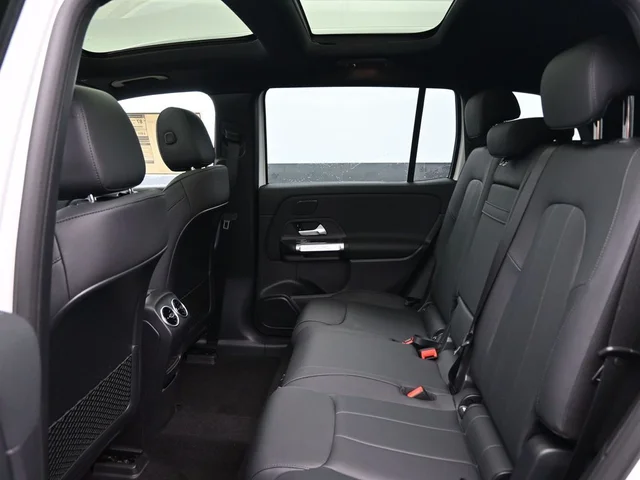 Nuevos MERCEDES-BENZ EQB à Estados chez autogozo