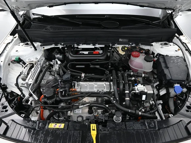 Nuevos MERCEDES-BENZ EQB à Estados chez autogozo