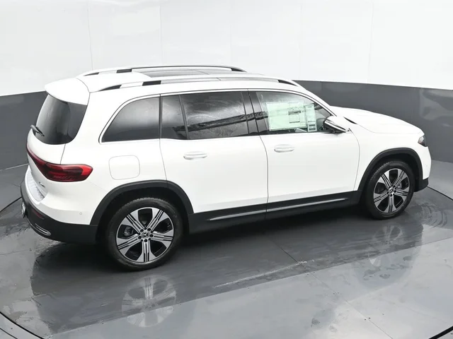 Nuevos MERCEDES-BENZ EQB à Estados chez autogozo