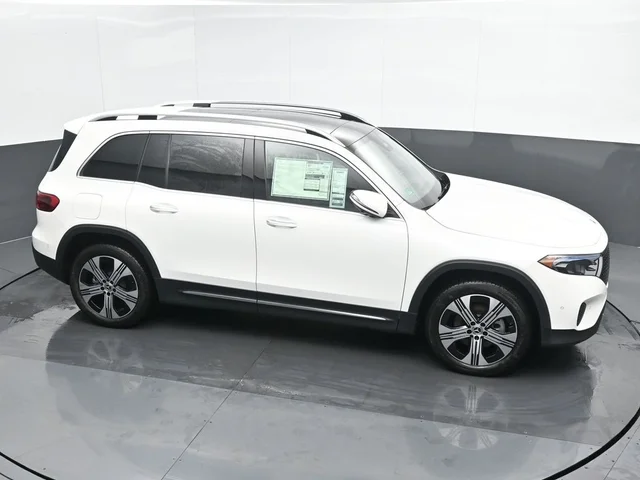 Nuevos MERCEDES-BENZ EQB à Estados chez autogozo