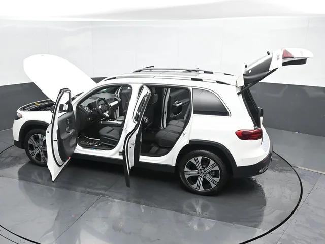 Nuevos MERCEDES-BENZ EQB à Estados chez autogozo