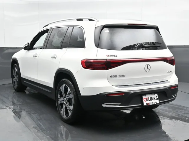 Nuevos MERCEDES-BENZ EQB à Estados chez autogozo