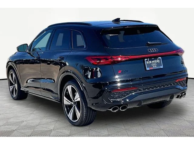 Nuevos AUDI SQ5 à Estados chez autogozo