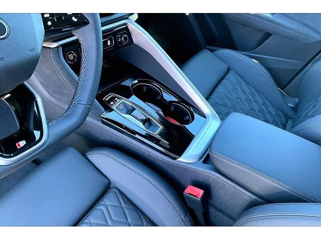 Nuevos AUDI SQ5 à Estados chez autogozo