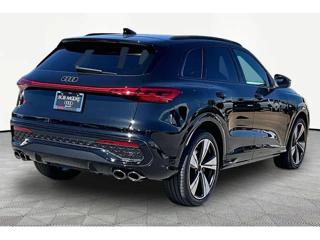 Nuevos AUDI SQ5 à Estados chez autogozo