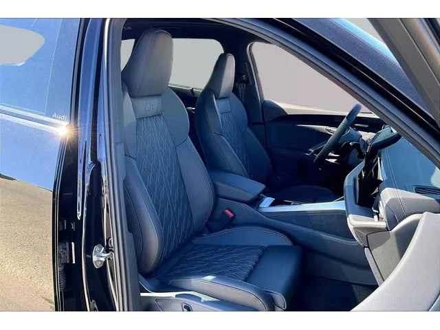 Nuevos AUDI SQ5 à Estados chez autogozo