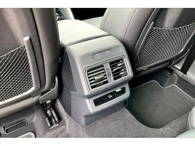 Nuevos AUDI SQ5 à Estados chez autogozo