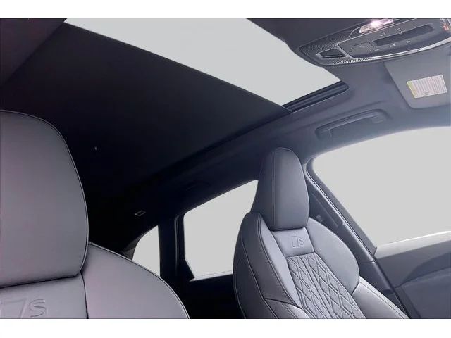 Nuevos AUDI SQ5 à Estados chez autogozo
