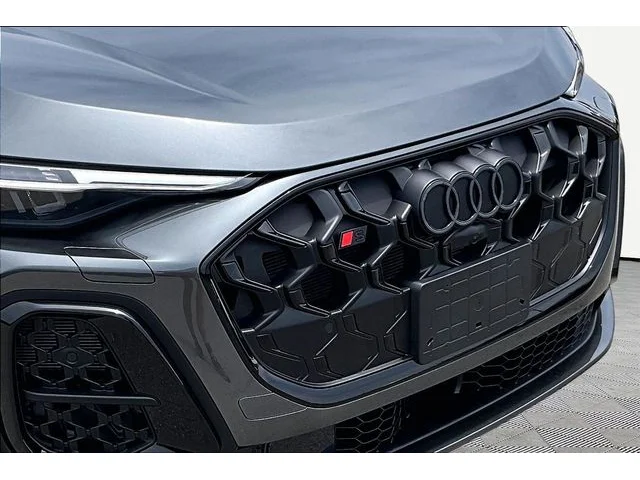 Nuevos AUDI SQ5 à Estados chez autogozo